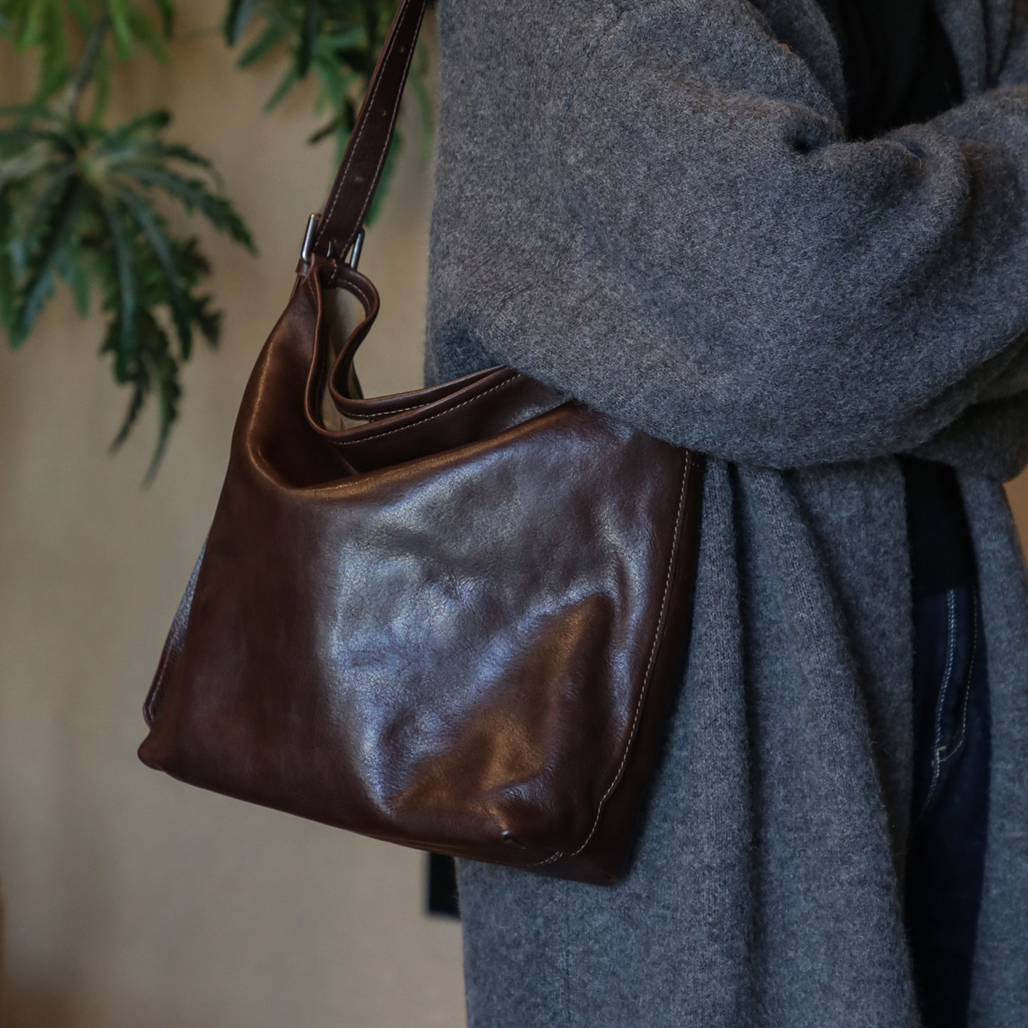 漫色植鞣头层牛皮女士复古单肩斜挎包腋下包通勤时髦软皮水桶包,箱包皮具/热销女包/男包,通用款女包,淘宝优惠券,粉丝福利购,淘宝优惠卷