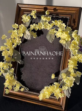 原创小众春日黄色花朵花环发箍新中式新娘结婚礼服秀禾造型发饰女