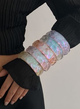 闭环闪粉凹凸圆形手镯女 2025新潮欧美时尚网红气质写真拍照饰品