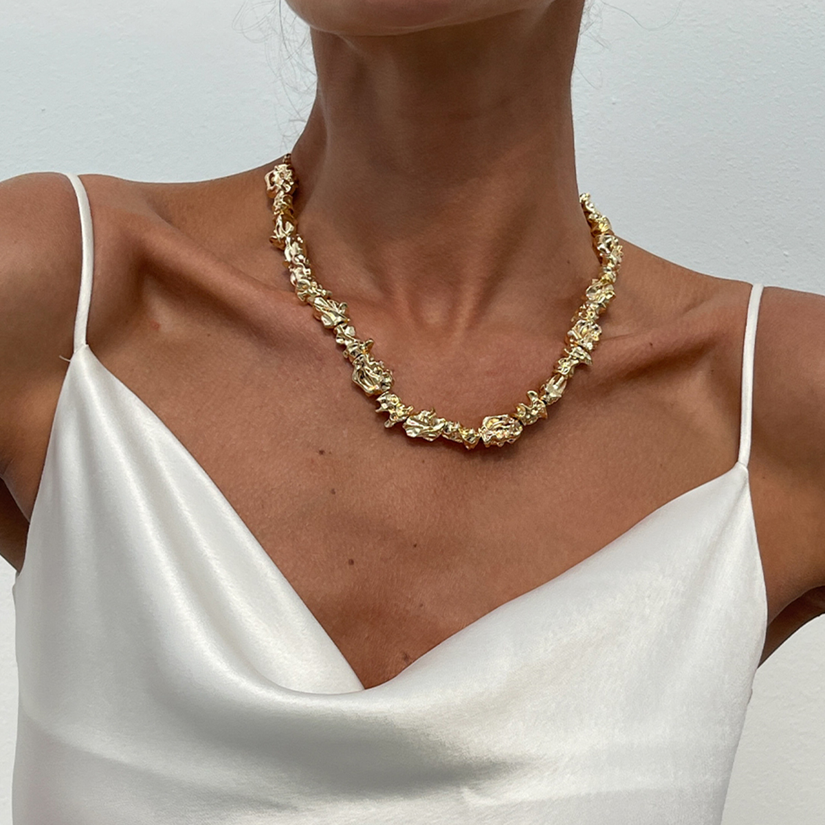 不规则几何褶皱耳钉手链项链女 2025欧美个性时尚模特T台走秀饰品