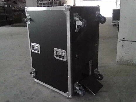 定做双15音箱航空箱，前开门，后开接线孔小门 定做音响航空箱