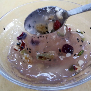 烘干藕粉二斤，细粉状，做藕粉圆子，粉丝优惠价