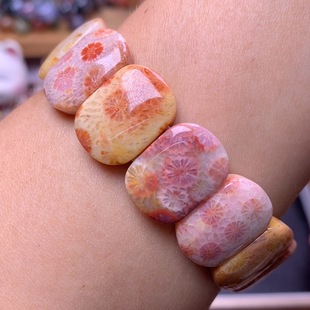 珊瑚玉手牌福利多宝彩立体蕾丝花喜欢可拍下