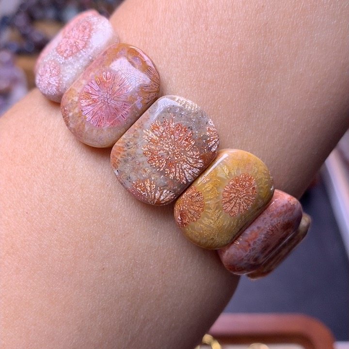 天然珊瑚玉大花皮大花喜欢拍