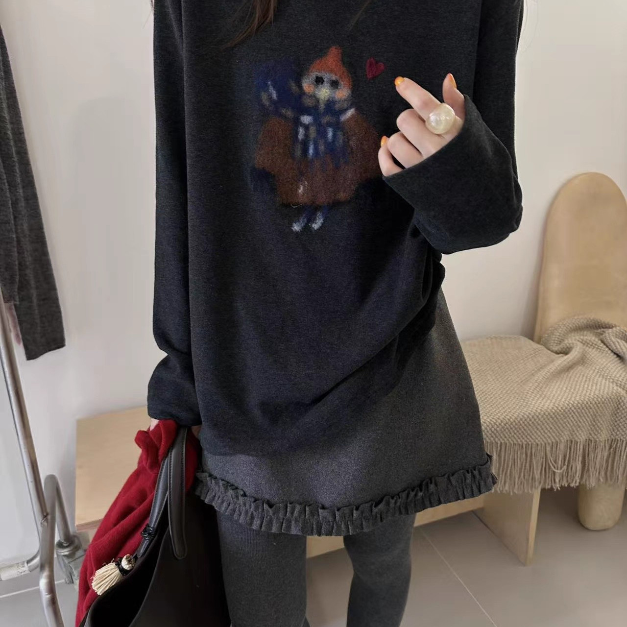 欧货one深灰色磨毛打底衫长袖T恤女冬韩版宽松显瘦圆领长绒棉加厚