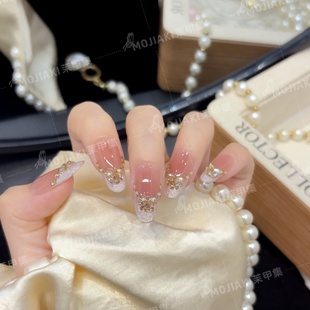 精致带钻穿戴甲显白可拆卸甲片 织梦