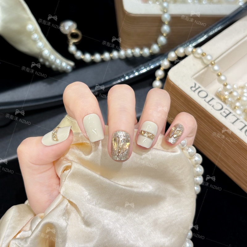 【白金琉璃】法式日常百搭显白穿戴甲ins风设计美甲