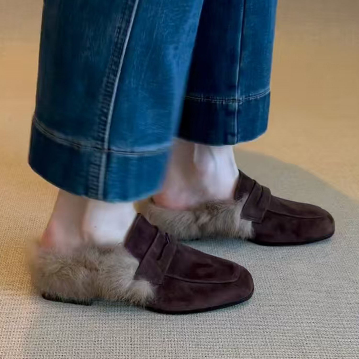 气质复古拼接方头低跟毛毛鞋女2025年冬季新款加绒保暖包头棉拖鞋