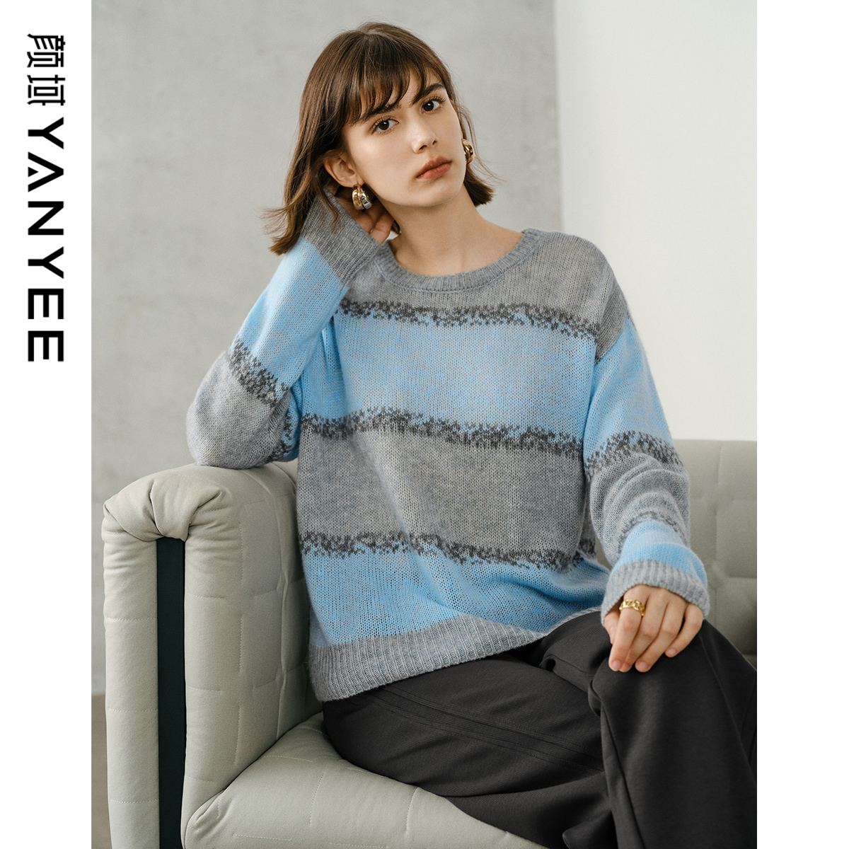 颜域撞色条纹圆领针织衫