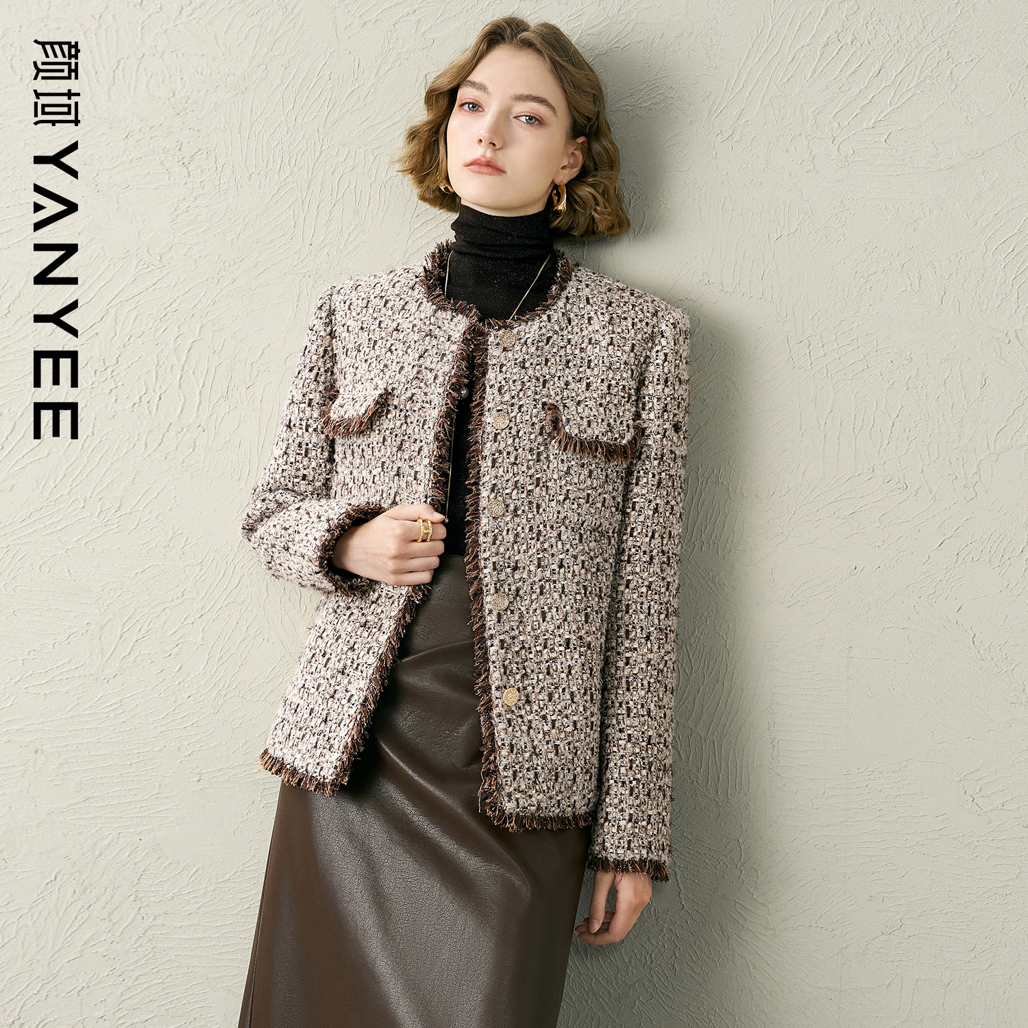 颜域香槟色羊毛大衣