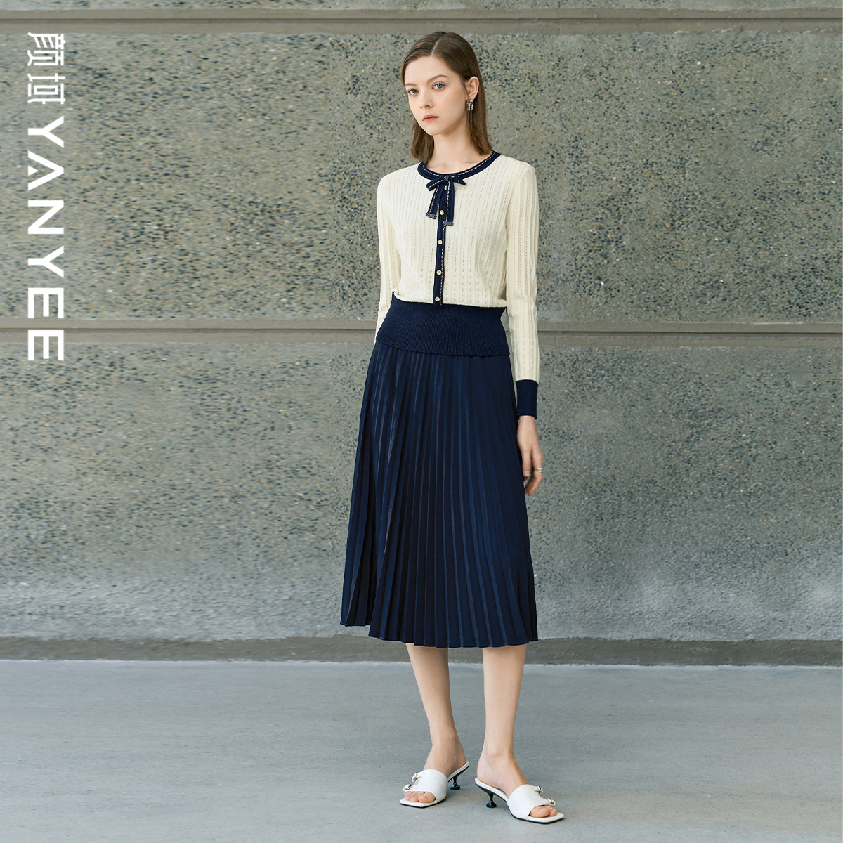 颜域时尚小香风针织衫