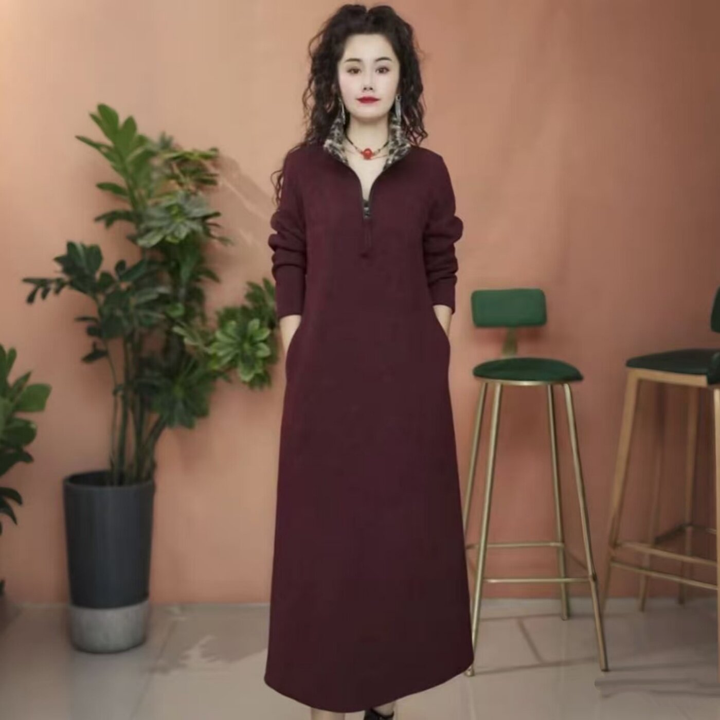 妈妈装秋冬加厚保暖连衣裙