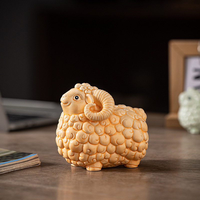 陶瓷羊摆件可爱小绵羊客厅玄关办公桌面装饰品十二生肖羊年吉祥物