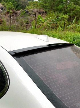 适用于宝马5系2010-2017 F10 F18 ABS材质亮黑色烤漆普通版顶翼