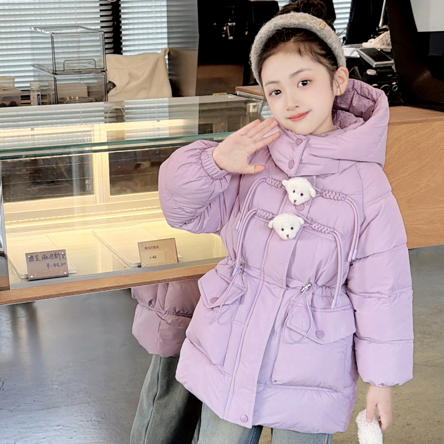 女童冬季连帽棉服2025新款红加厚保暖小熊收腰中长款儿童棉袄外套