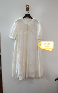 米白色休闲简约显瘦连衣裙 96胸 咨询库存下单