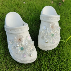 流光花满园适配crocs白色骨白云朵洞洞鞋重工串珠水晶鞋花鞋扣