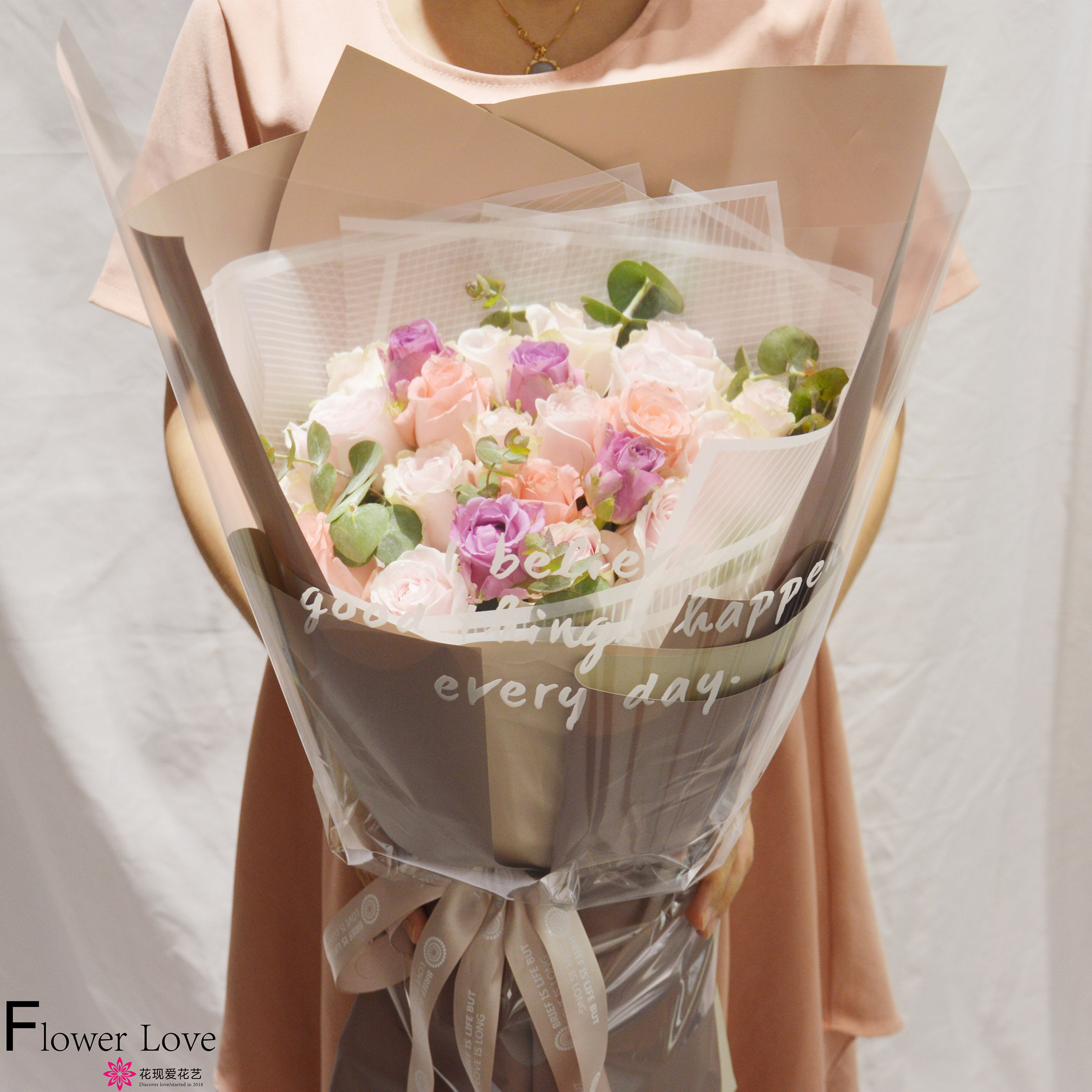 小清新三色玫瑰混搭透明包装花束闺蜜生日情人女友佛山同城鲜花