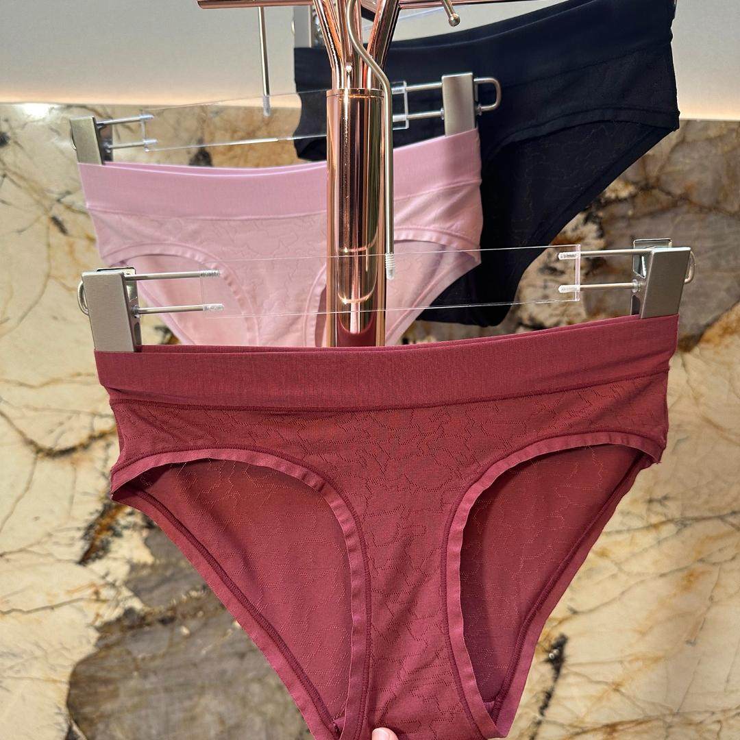 一片式后臀久穿不易卷边120S莫代尔底裆 女士内裤三条装,女士内衣/男士内衣/家居服,女三角裤,淘宝优惠券,粉丝福利购,淘宝优惠卷