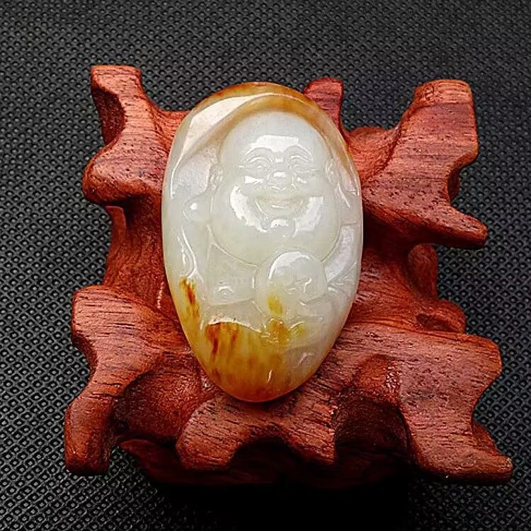 新疆和田玉金钱佛挂件