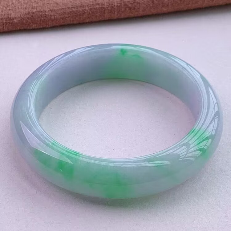 珠宝玉石缅甸处理翡翠玉手镯