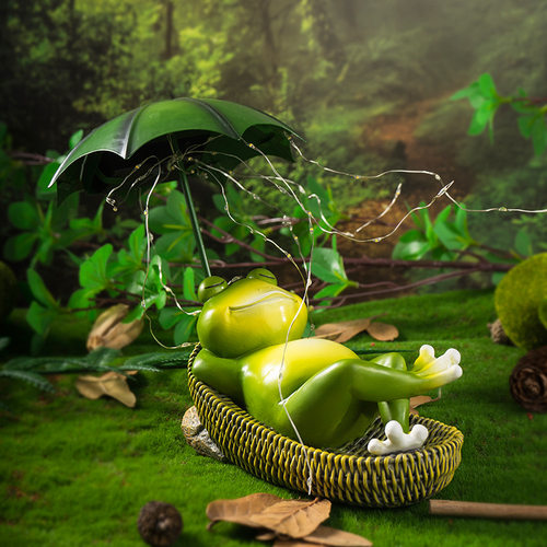 新品欧式太阳能休闲青蛙户外庭院装饰摆件园林花园树脂工艺品