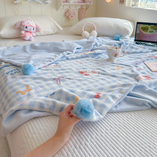 新款 高克重牛奶绒韩系毛球办公室盖毯多功能被套毯法莱绒毛毯