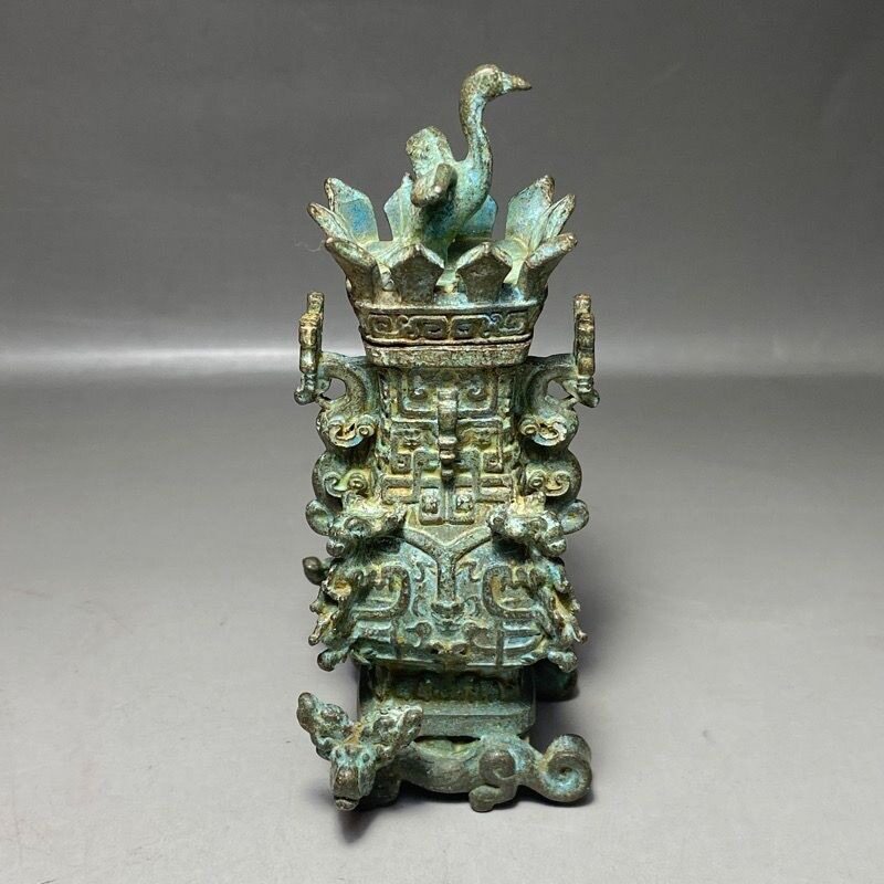 复古春秋战汉青铜莲鹤方壶古朴典雅办公室客厅装饰品摆件旧货收藏