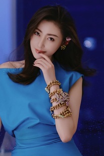 张天爱海报美女明星写真KTV咖啡馆画剧照照片学校宿舍励志装饰49