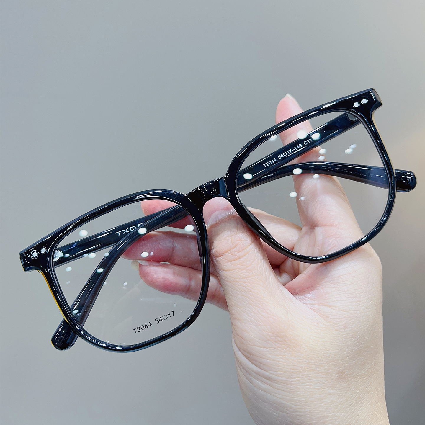 复古超轻百搭板材护目黑色素颜潮