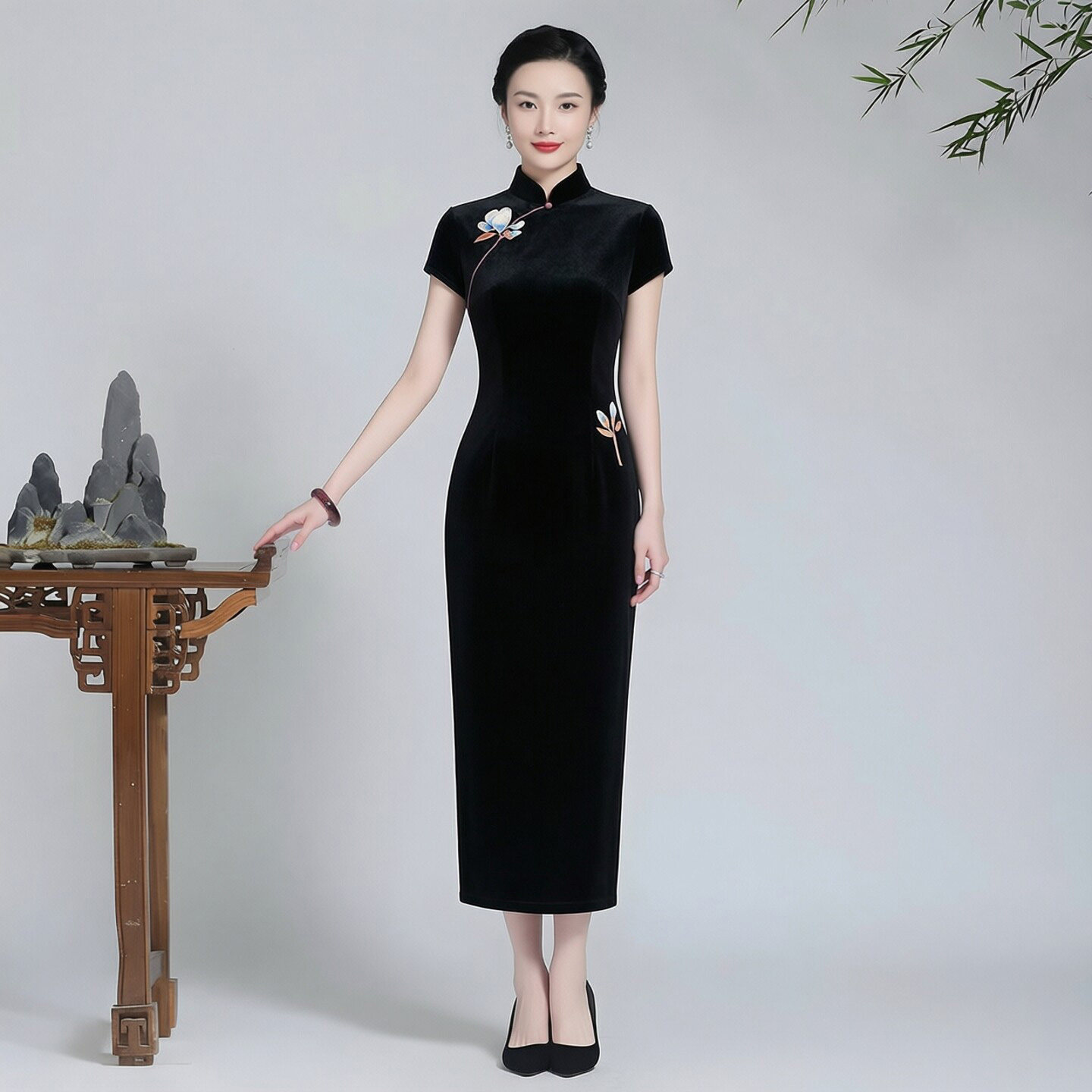 黑丝绒绣花旗袍长款短袖连衣裙穿搭女士日常可穿女新中式素雅秋冬