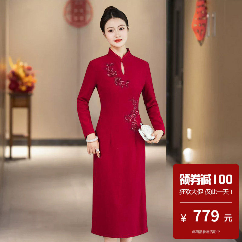 羊毛呢2026新款中年妈妈旗袍高端年轻款改良中年妈妈五十多岁洋气