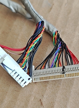 冠LE32A3158/80 T3250屏线 排线屏TPT315B5