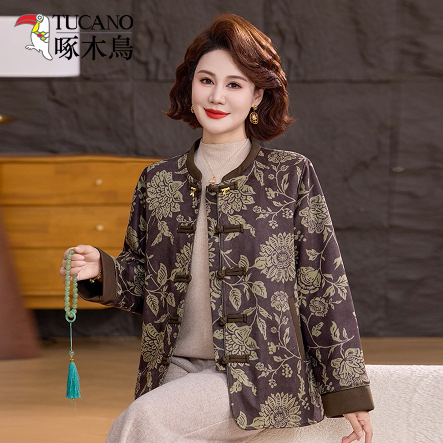 2025年秋冬新款时尚显瘦洋气妈妈装中年女装洋气棉服外套