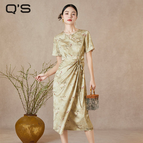 QS秸熙轻国风裹身连衣裙