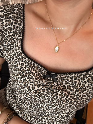 辣椒派 极简ins异形天然贝母双面猪鼻子项链女复古松弛感小众轻奢