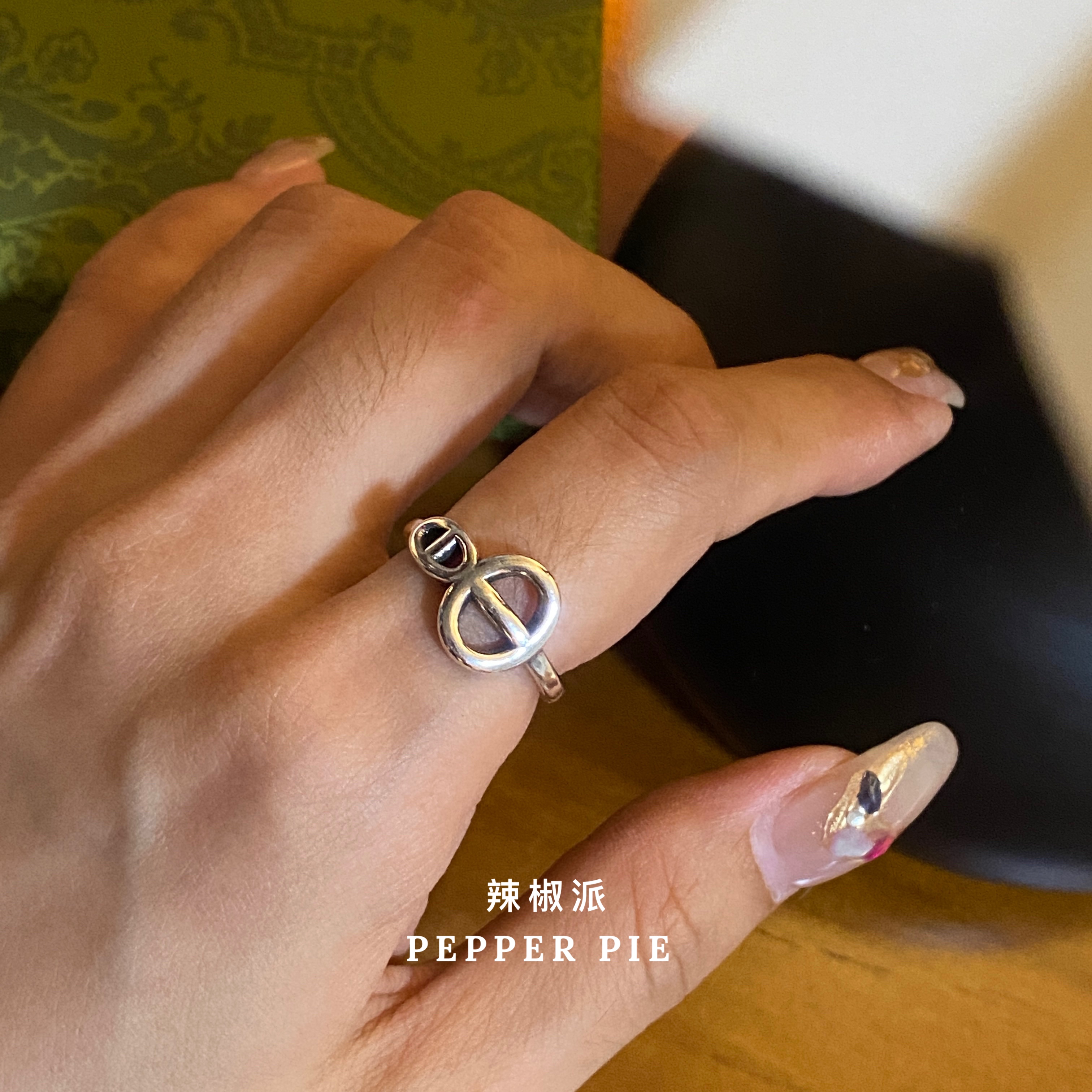 辣椒派新品特价 不掉色 拼图游戏经典猪鼻子造型戒指女开口戒极简