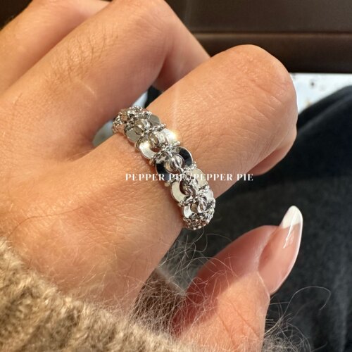辣椒派早春设计款纯手工镭射珠珠造型戒指女 银色ins小众设计款