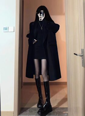 复古黑色毛呢大衣连衣裙两件套装