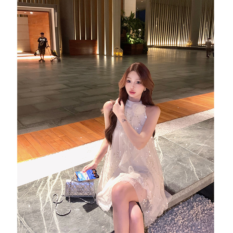 重工亮片雪纺挂脖连衣裙女夏季无袖裙子法式仙气漂亮独特绝美短裙