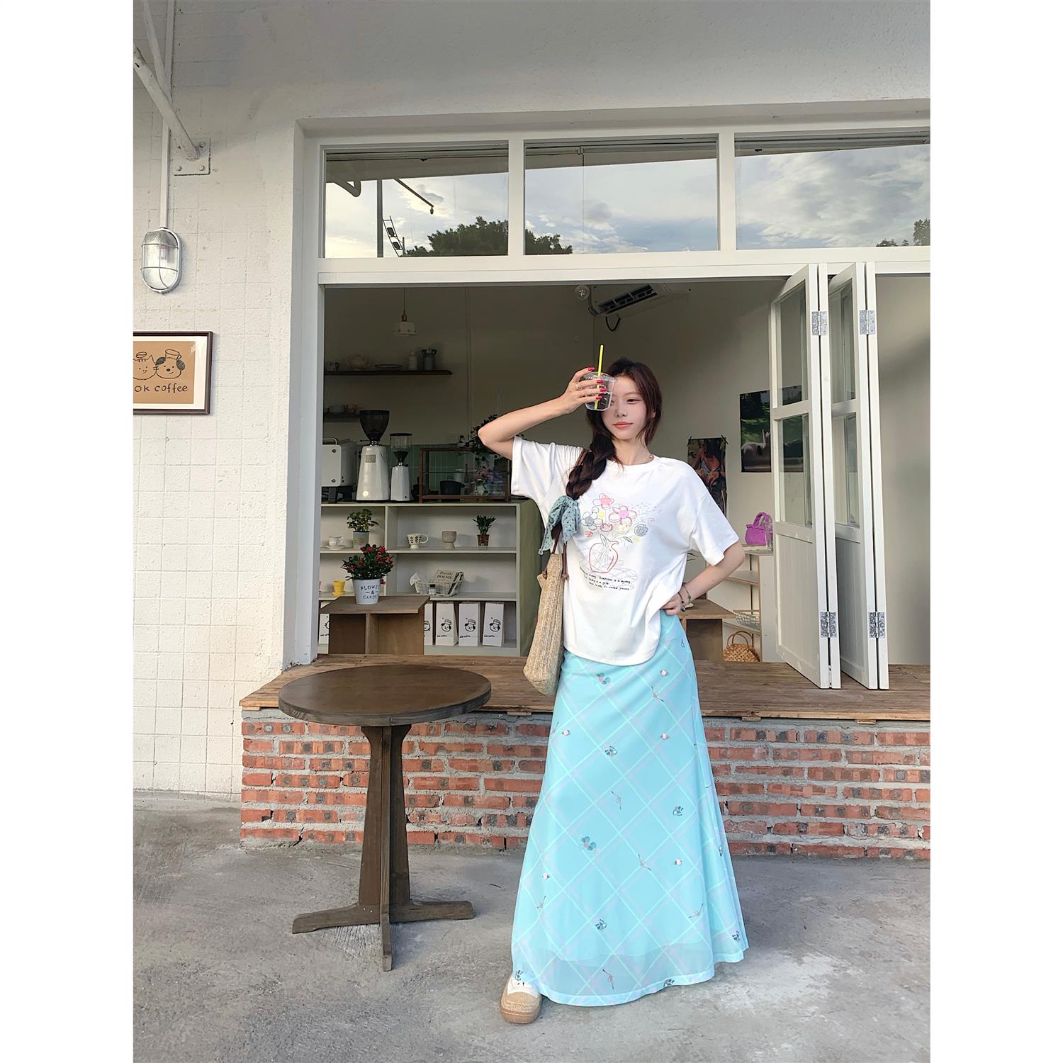 休闲套装花朵印花宽松短袖T恤女夏季高腰格纹半身裙鱼尾裙两件套