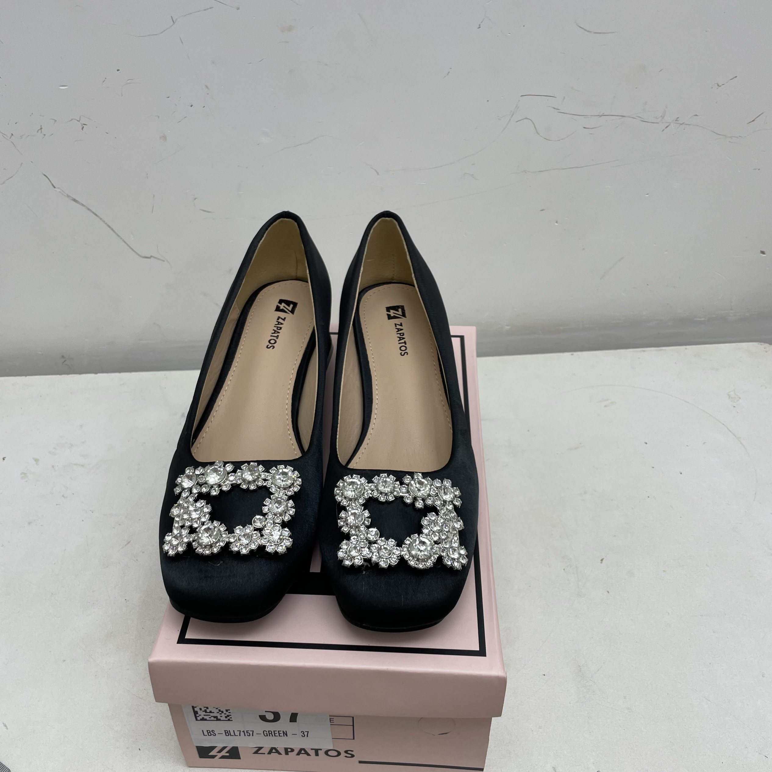 方扣钻单鞋外贸绸缎方头