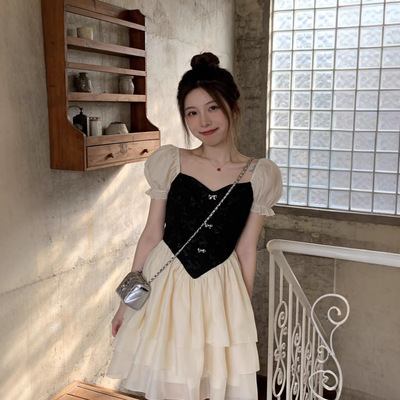 春夏法式感泡泡袖收腰气质显瘦新款蛋糕裙在逃蓬蓬连衣裙