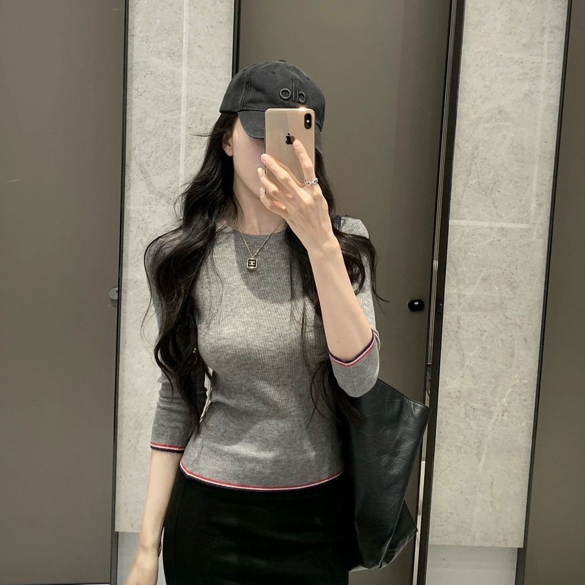 圆领条纹白色针织长袖t恤女早秋季修身内搭打底衫羽毛网球服上衣