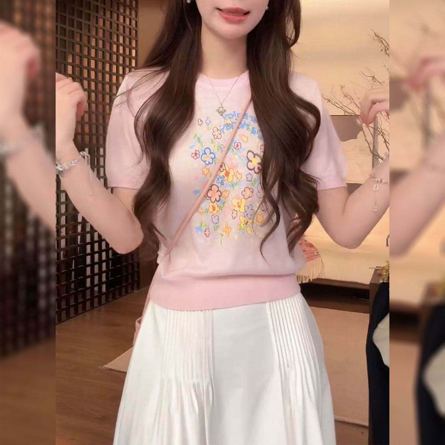 甜美糖果风花朵刺绣短袖针织衫女夏季薄款修身圆领套头减龄上衣潮