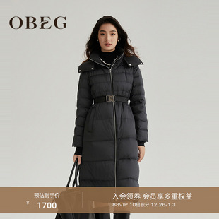 10464102 收腰羽绒服女连帽过膝外套冬季 鹅绒 OBEG欧碧倩黑色长款