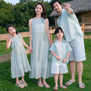一家三口四口旅游母女连衣裙 2025新款 高端亲子装 海边度假沙滩装