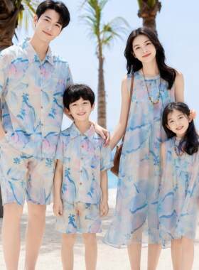 夏季海边度假亲子装一家