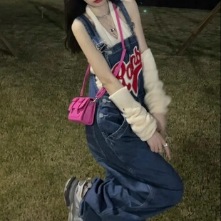 牛仔背带裤女2023新款复古卡通刺绣减龄ins超火个性百搭阔腿长裤
