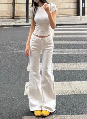 白色辣妹低腰微喇牛仔裤女夏季新款设计感阔腿显瘦不贴腿喇叭裤子
